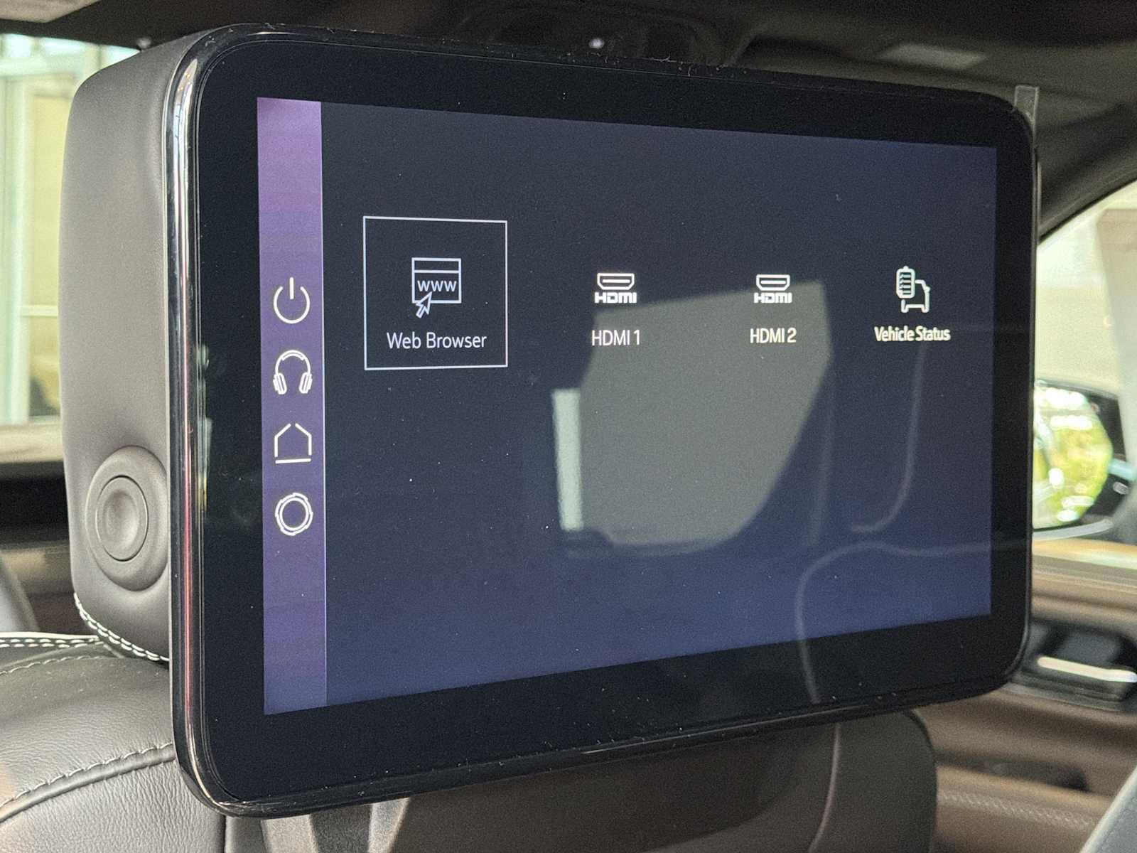 New 2026 GMC Yukon Denali Ultimate AWD/4WD image 18