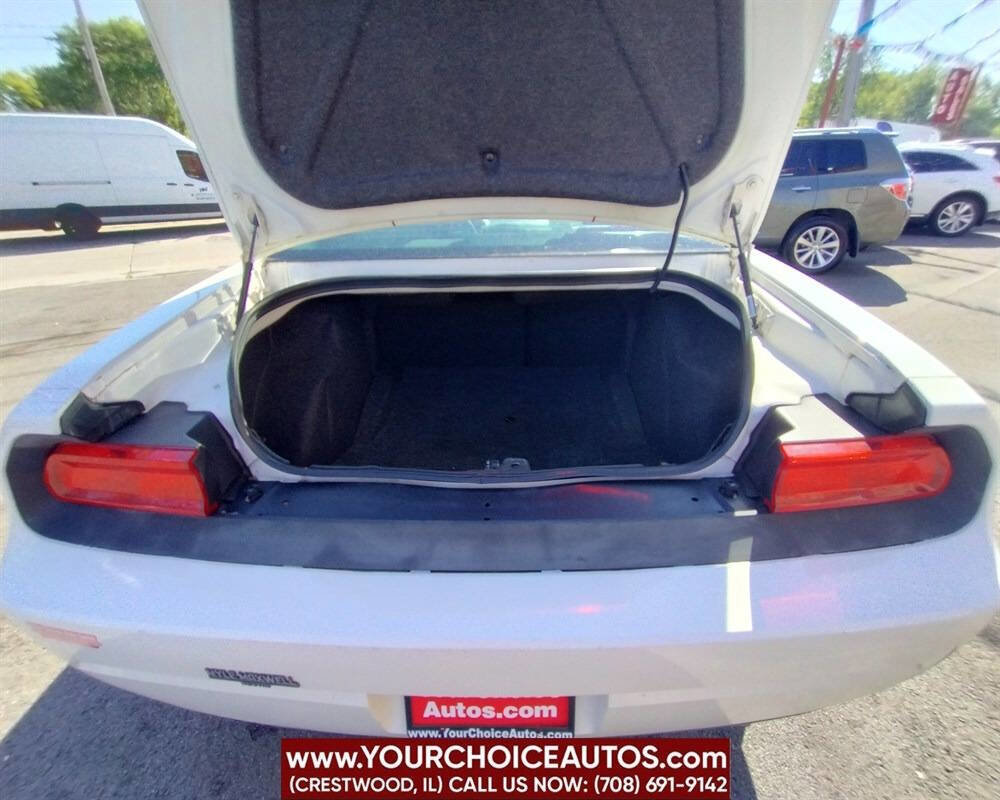 Used 2010 Dodge Challenger SE image 10