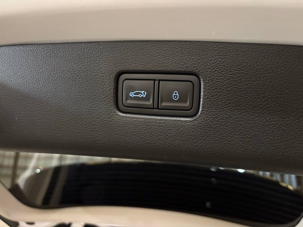 Used 2024 Genesis GV80 2.5T AWD/4WD image 17
