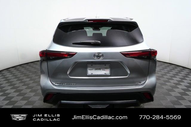 Used 2024 Toyota Highlander XLE image 25