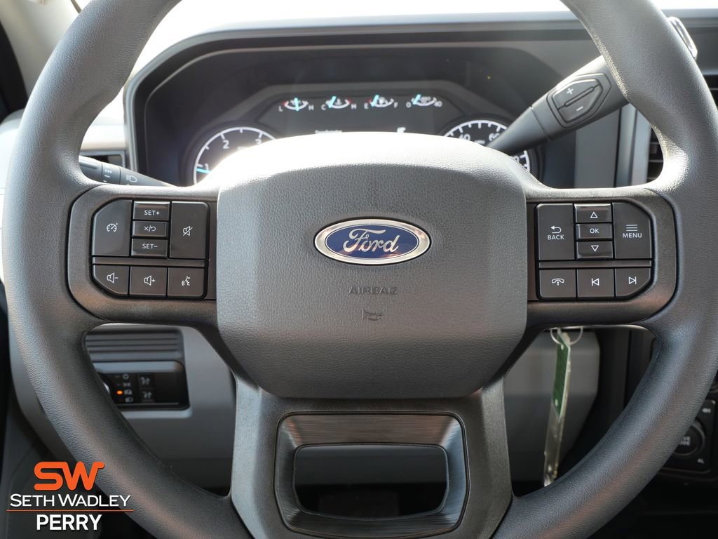 New 2026 Ford F250 XL w/ XL Chrome Package image 23