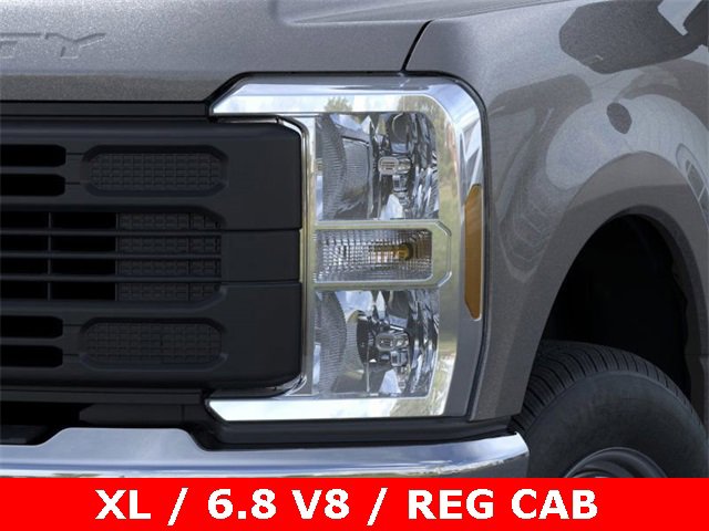 New 2026 Ford F350 XL w/ XL Chrome Package image 18