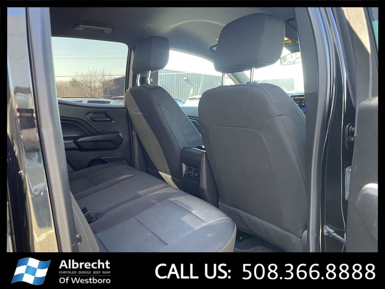 Used 2023 Chevrolet Colorado Trail Boss image 16