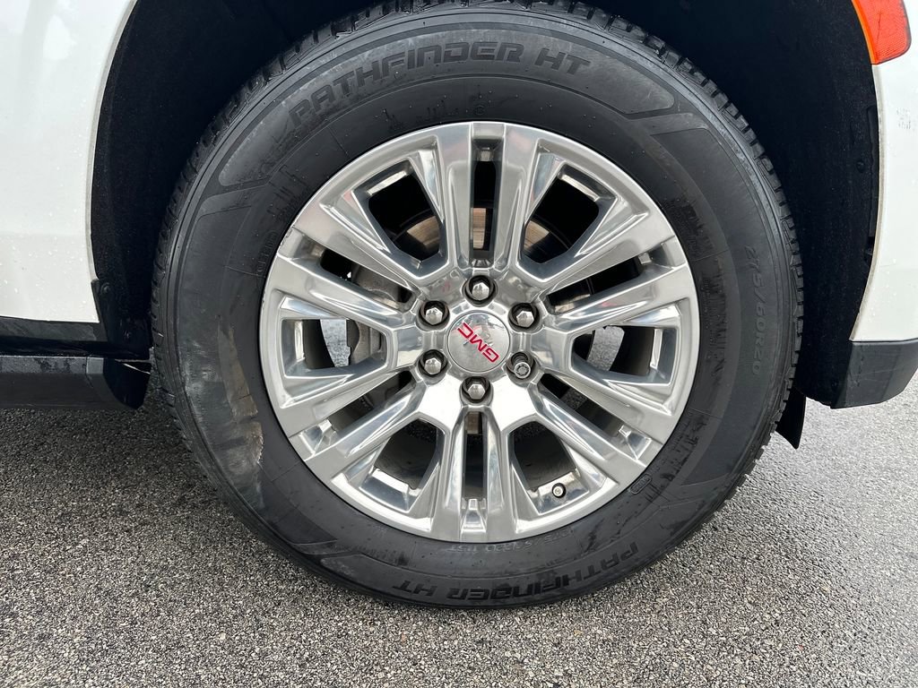 Used 2023 GMC Yukon XL Denali AWD/4WD image 14