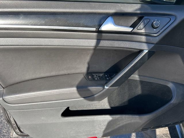 Used 2018 Volkswagen Golf R DCC & Navigation 4Motion image 29