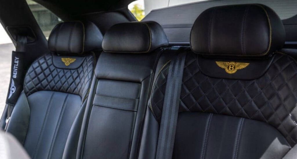 Used 2019 Bentley Bentayga image 37