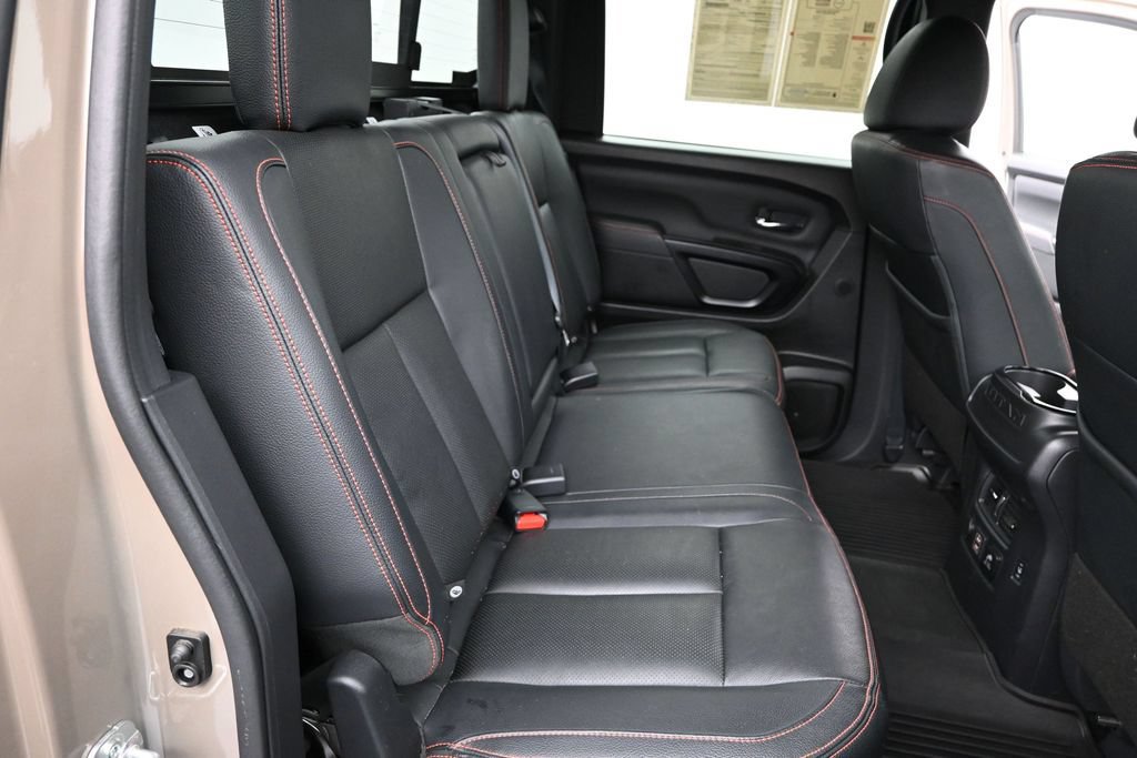 Used 2024 Nissan Titan PRO-4X w/ Pro-4x Convenience Package AWD/4WD image 9