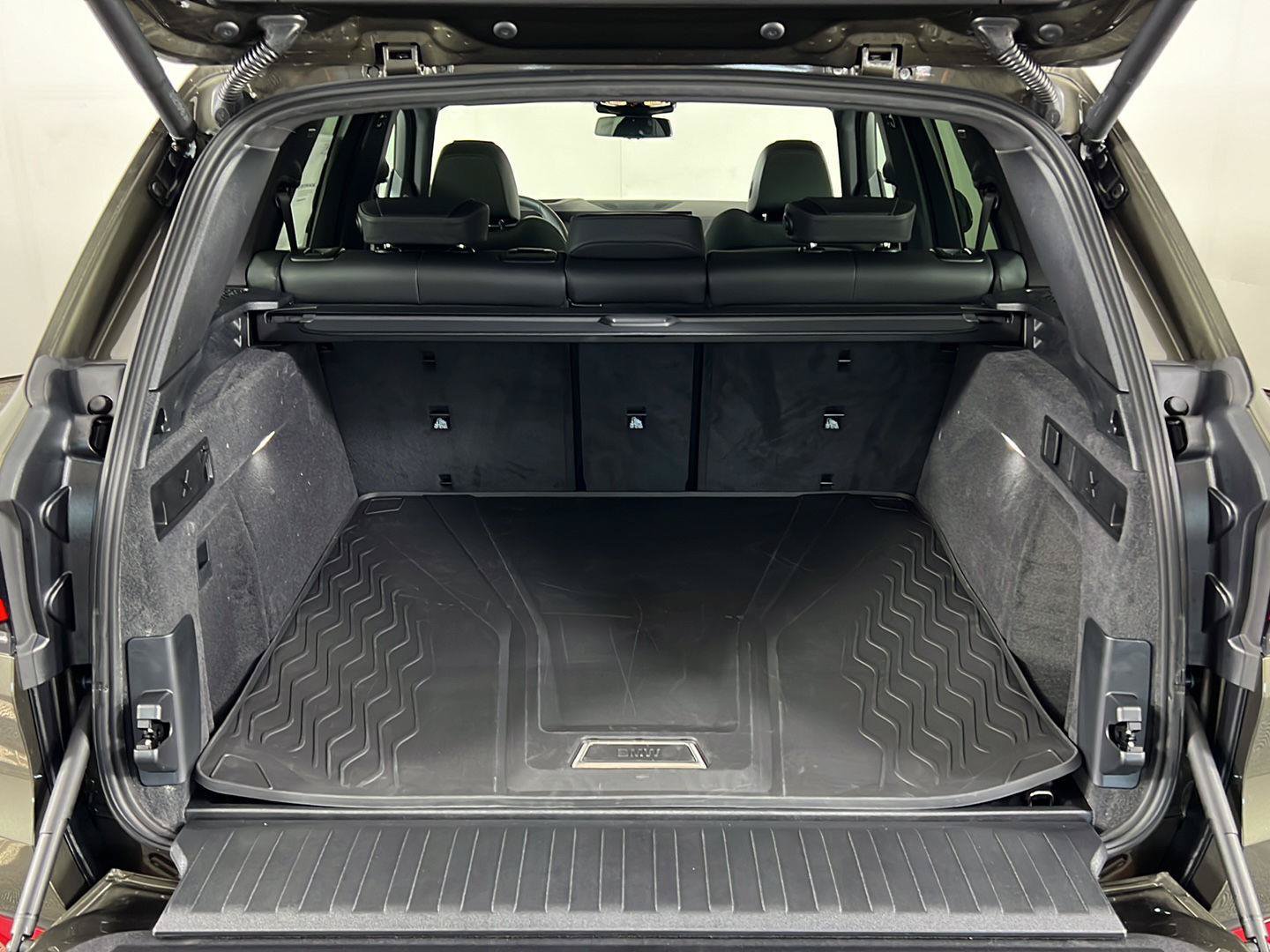 New 2026 BMW X5 xDrive40i AWD/4WD image 13