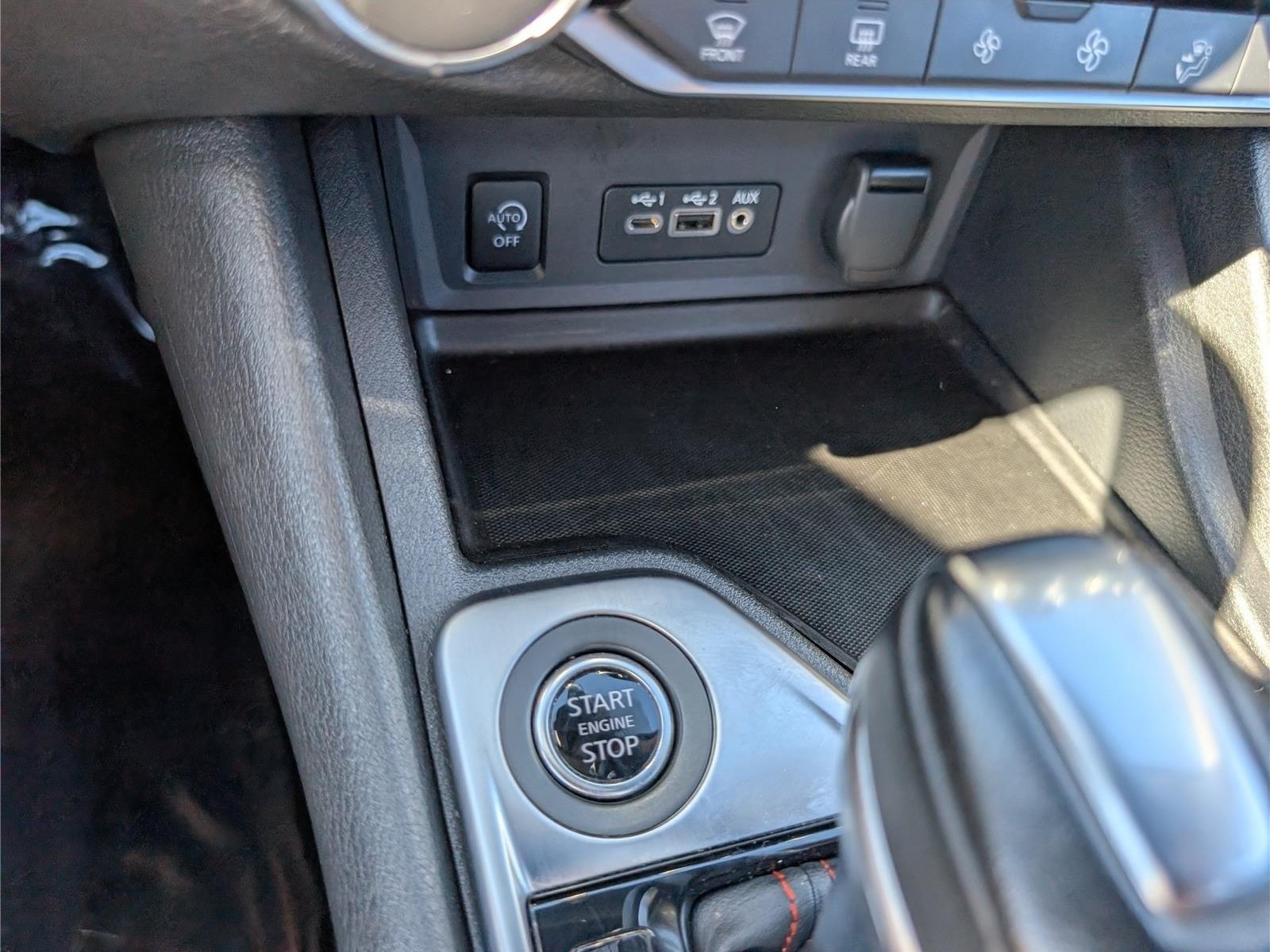 Used 2025 Nissan Sentra SR FWD image 25