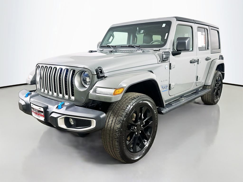 Used 2023 Jeep Wrangler Unlimited Sahara AWD/4WD image 3