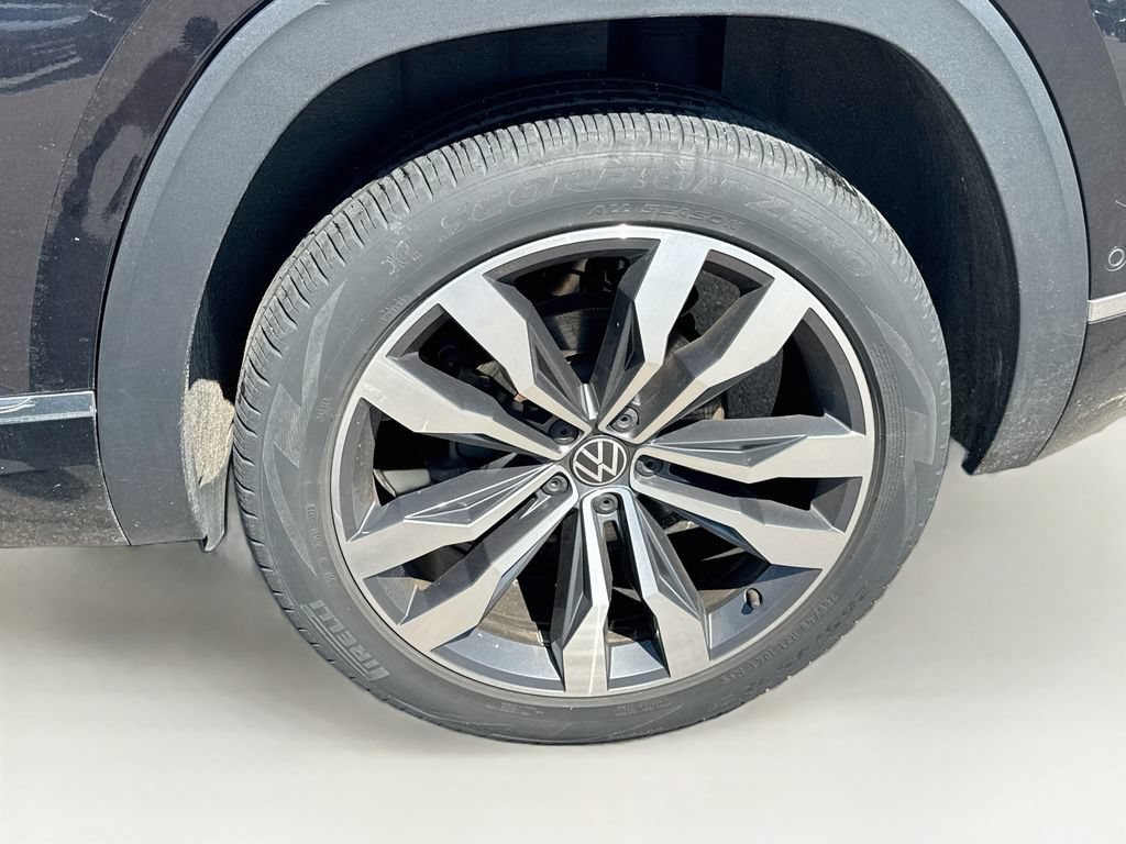 Used 2023 Volkswagen Atlas Cross Sport SEL Premium R-Line AWD/4WD image 35