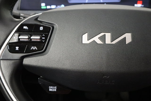 Used 2023 Kia EV6 Wind RWD image 8