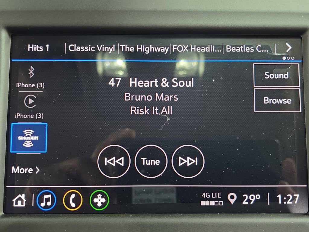 Used 2024 Chevrolet Equinox LT w/ LPO, Floor Liner Package FWD image 23