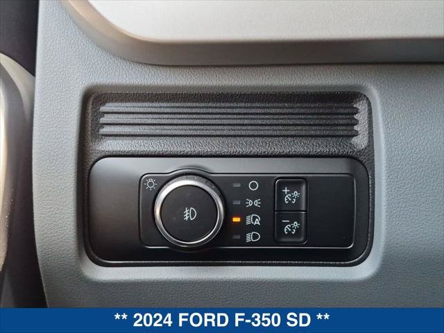 New 2024 Ford F350 XLT w/ XLT Value Package RWD image 15