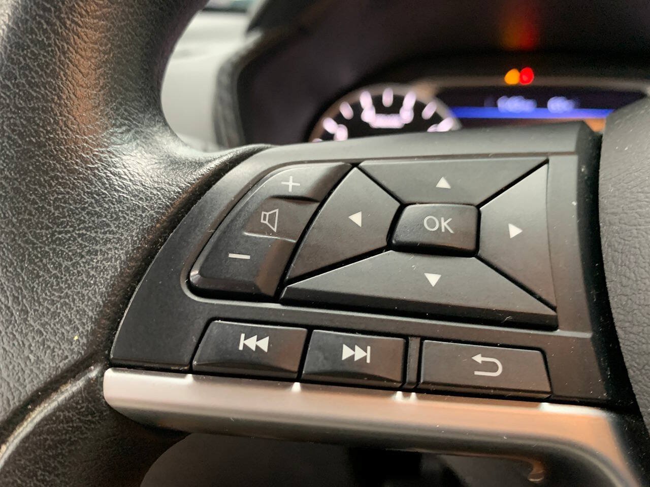 Used 2020 Nissan Altima 2.5 S FWD image 14