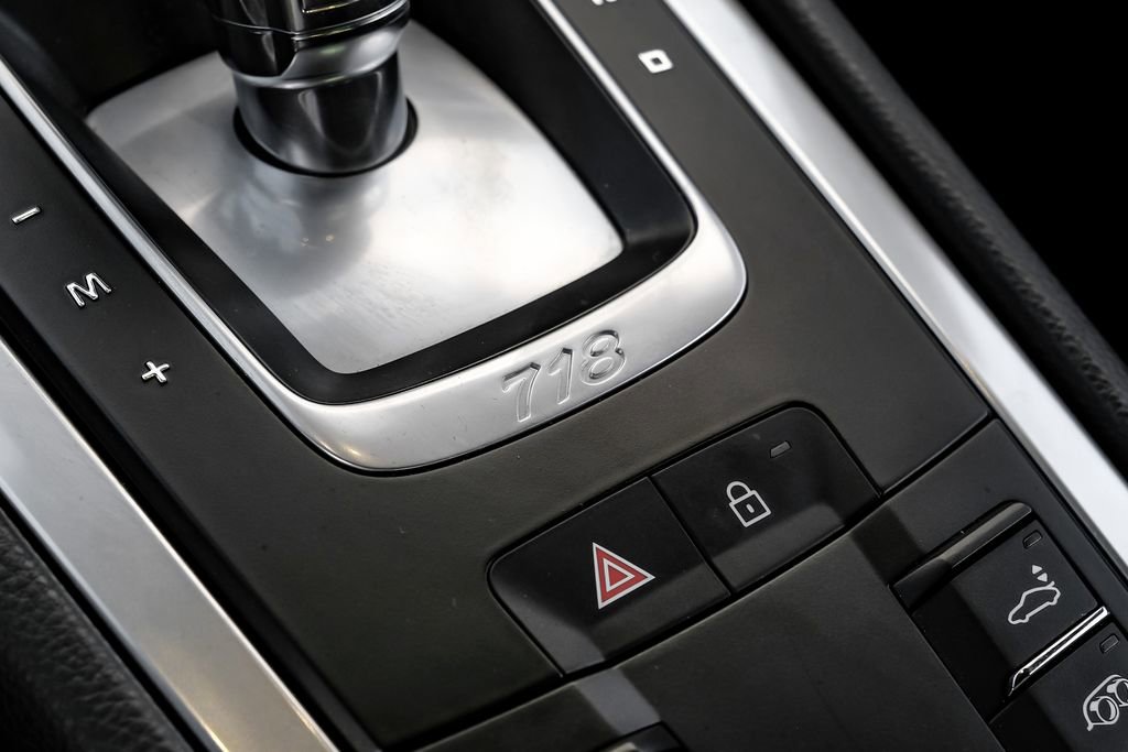 Used 2021 Porsche 718 Cayman w/ Premium Package image 24