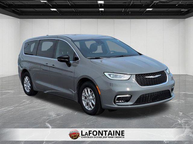 Certified 2025 Chrysler Pacifica Select image 7