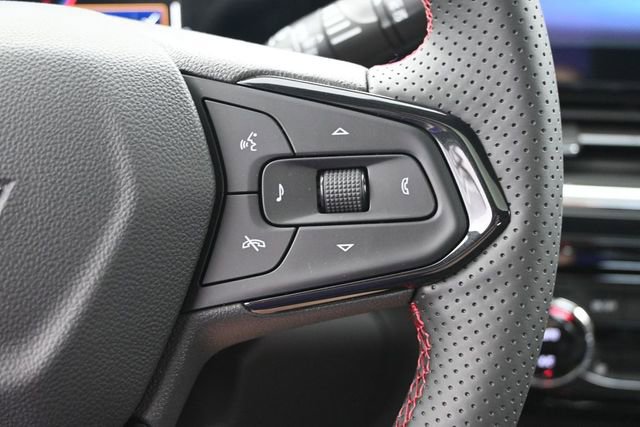 New 2026 Chevrolet Trax RS w/ Sunroof Package FWD image 32