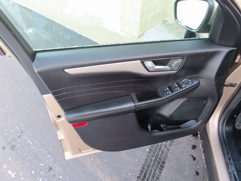 Used 2021 Ford Escape SE w/ Convenience Package image 27