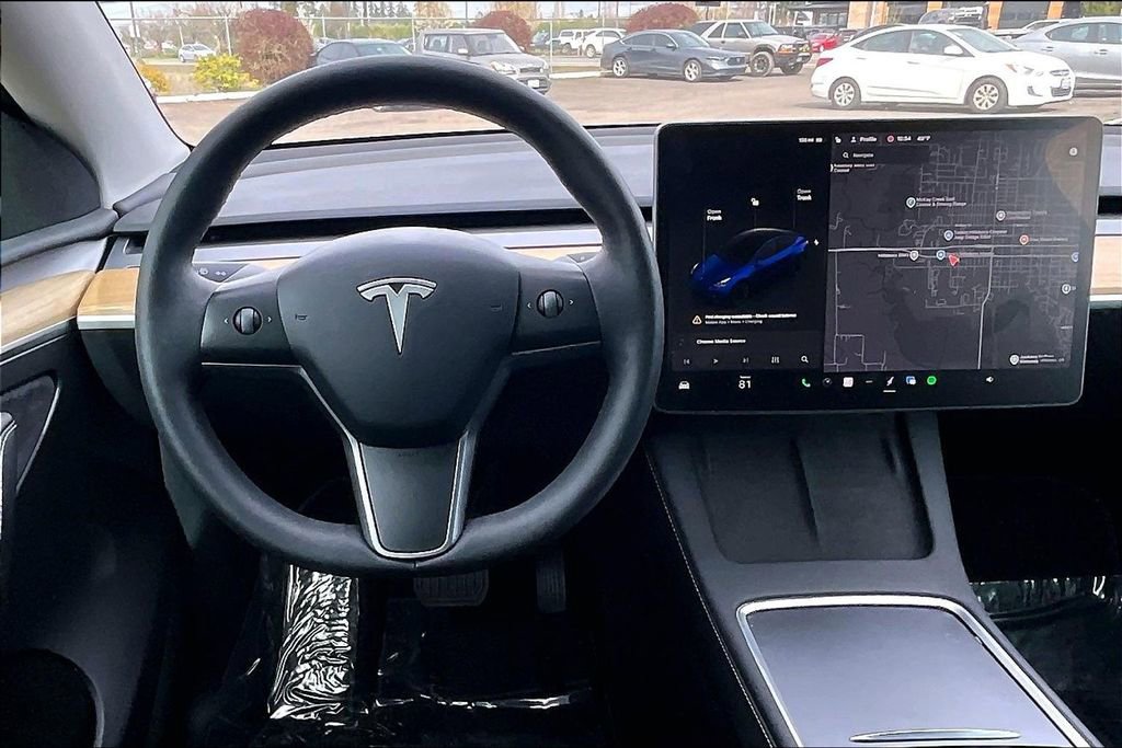 Used 2023 Tesla Model Y Long Range image 7