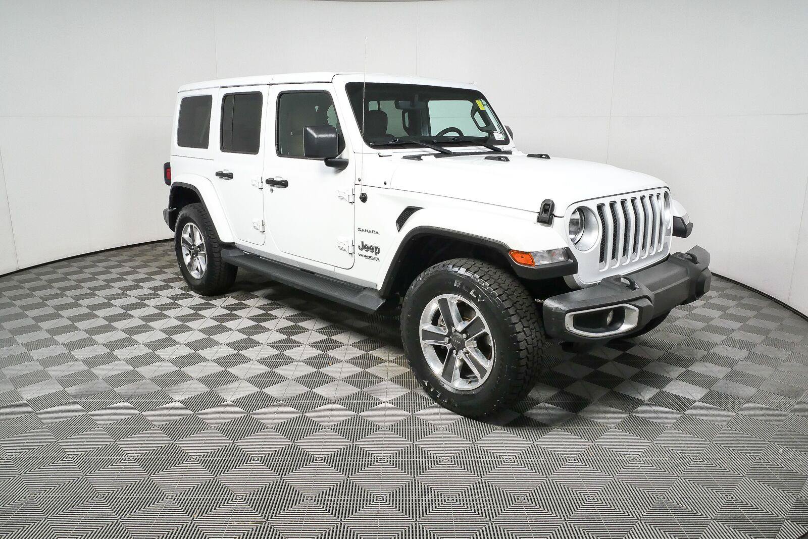 Used 2021 Jeep Wrangler Unlimited Sahara AWD/4WD image 1