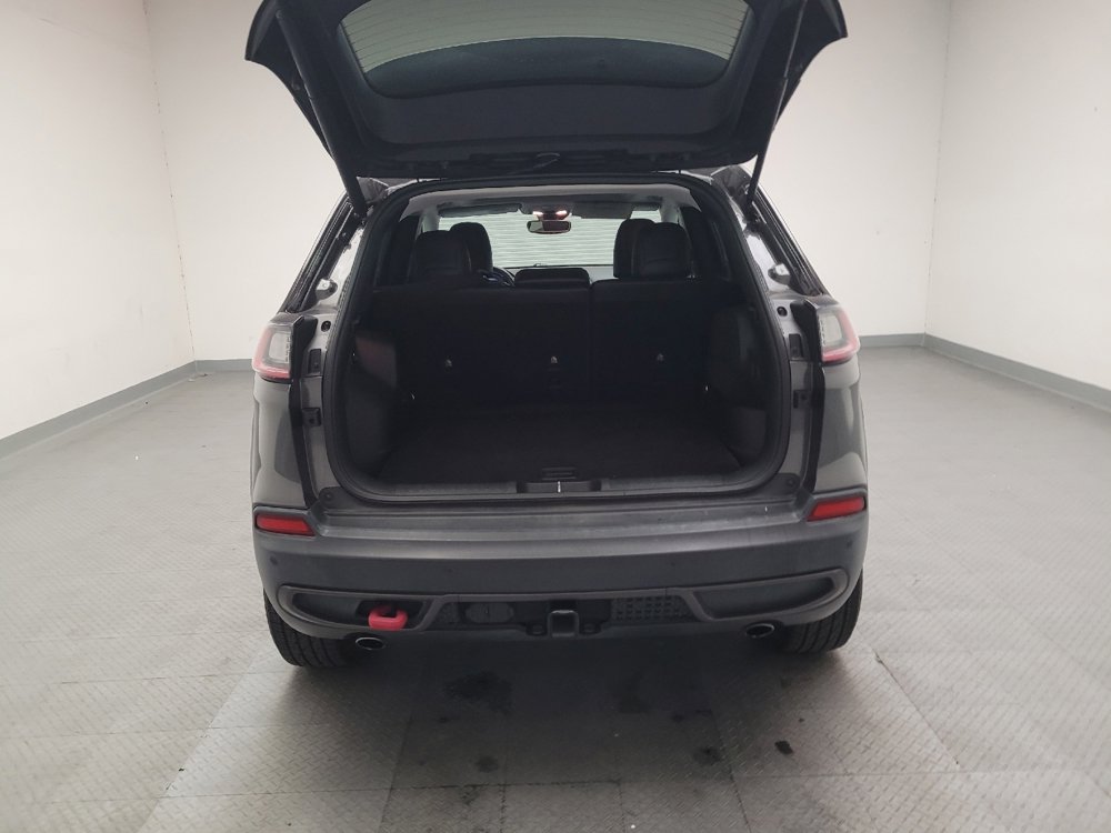 Used 2019 Jeep Cherokee Trailhawk image 29
