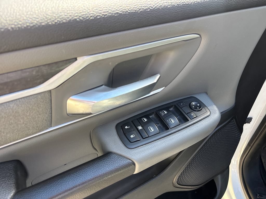 Used 2019 RAM 1500 Big Horn RWD image 17