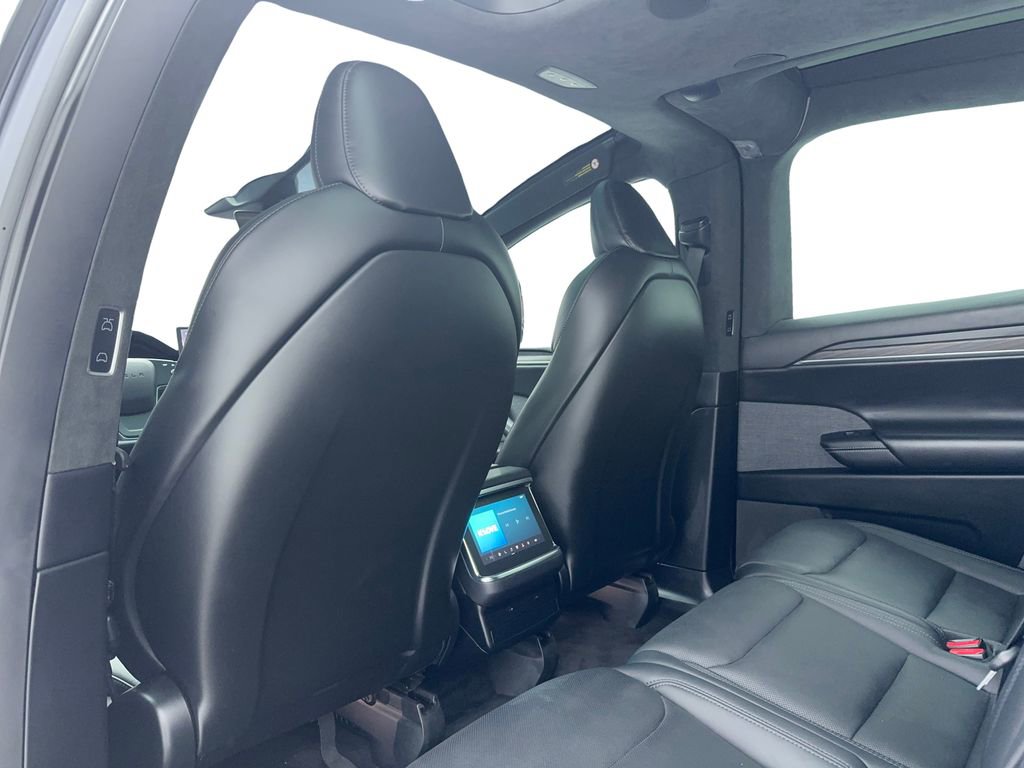 Used 2023 Tesla Model X image 38