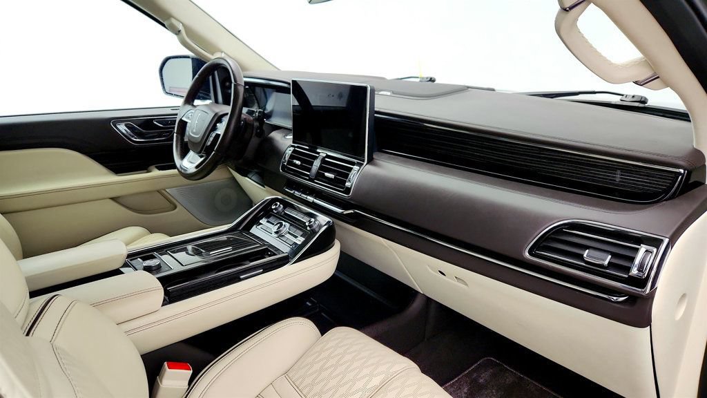 Used 2024 Lincoln Navigator Black Label AWD/4WD image 26