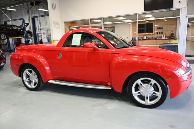 Used 2003 Chevrolet SSR w/ Preferred Equipment Group image 4