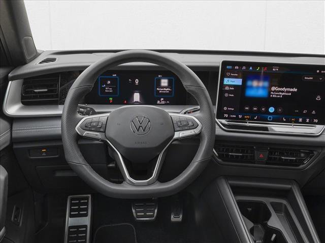 New 2026 Volkswagen Tiguan SE R-Line AWD/4WD image 4
