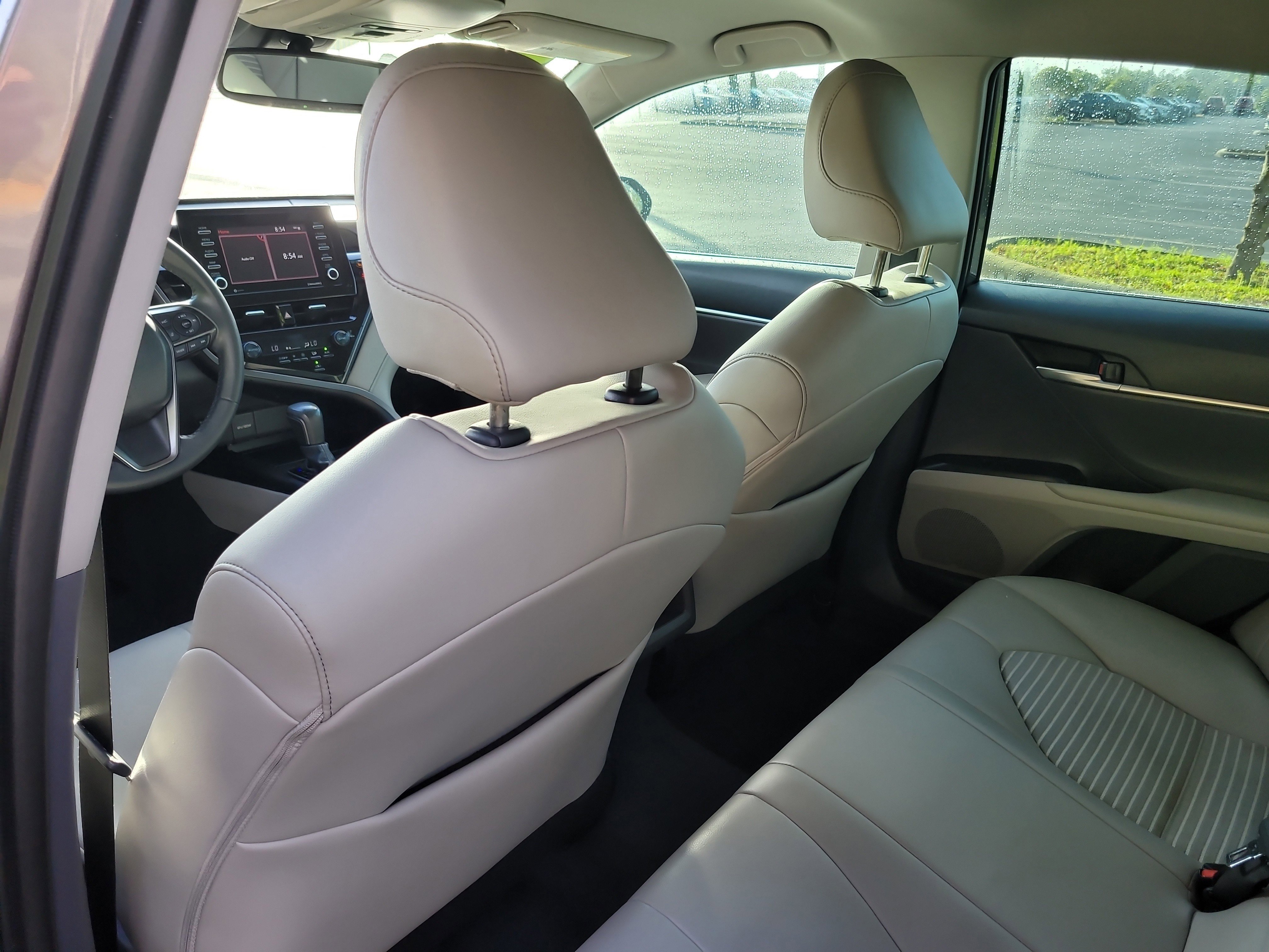 Used 2024 Toyota Camry SE w/ Convenience Package image 12