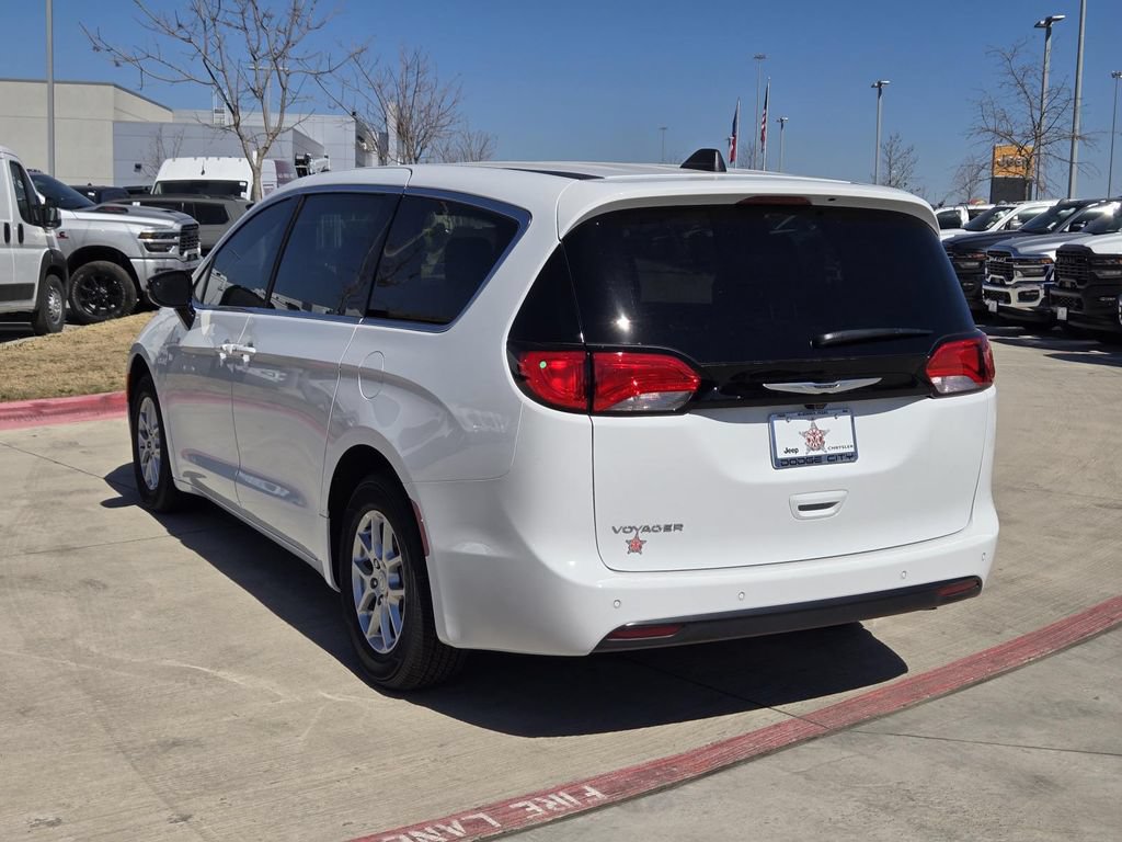 New 2026 Chrysler Voyager LX FWD image 2