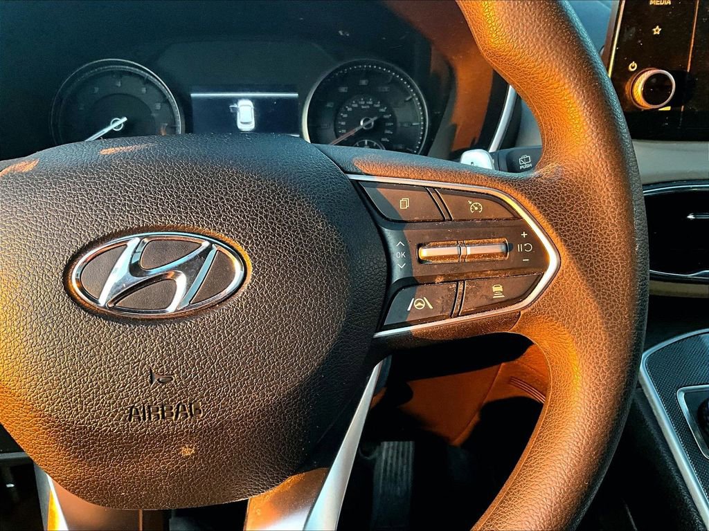 Used 2023 Hyundai Santa Fe SE w/ Cargo Package image 11