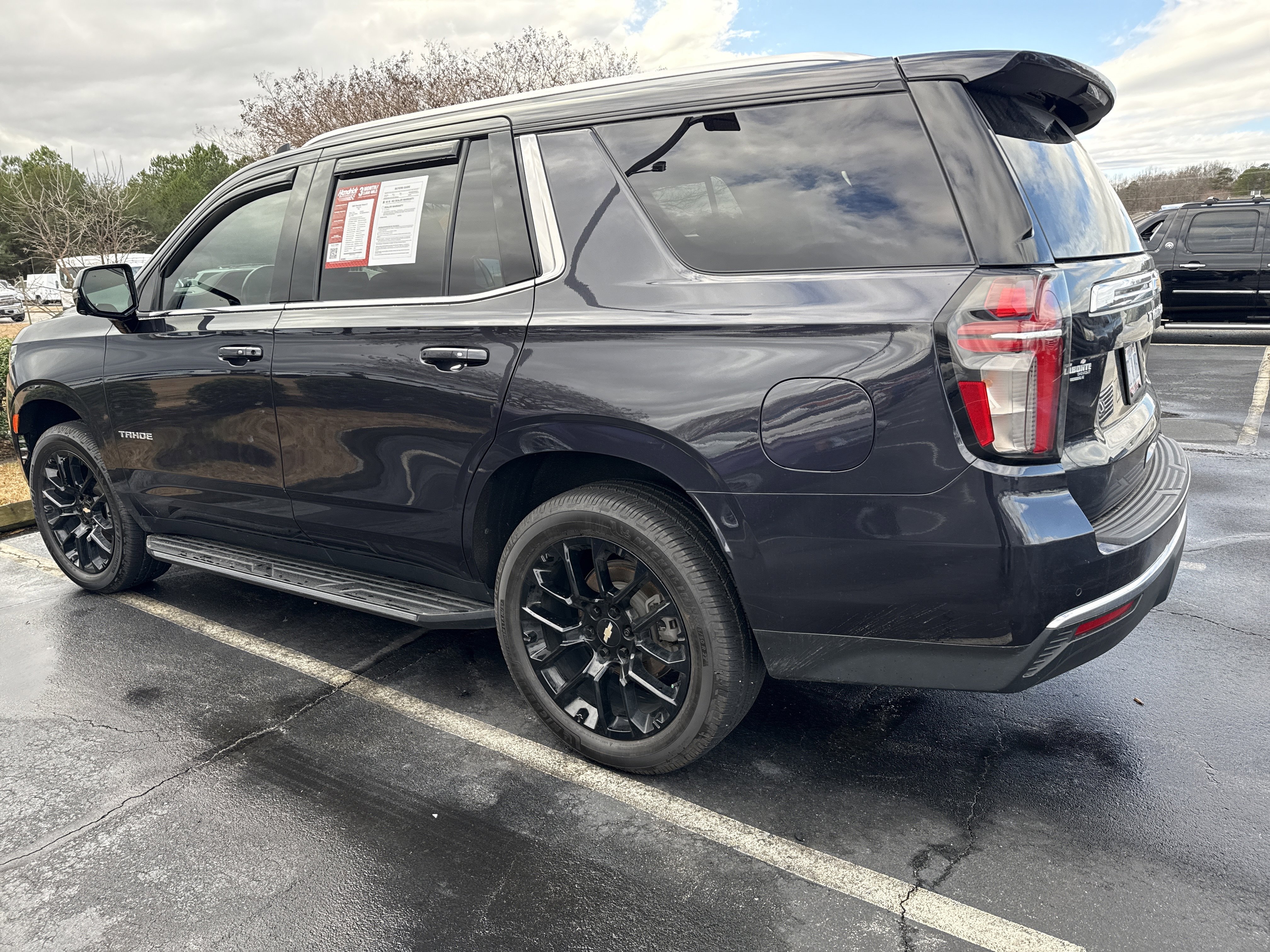 Used 2022 Chevrolet Tahoe LT w/ LT Signature Plus Package image 8