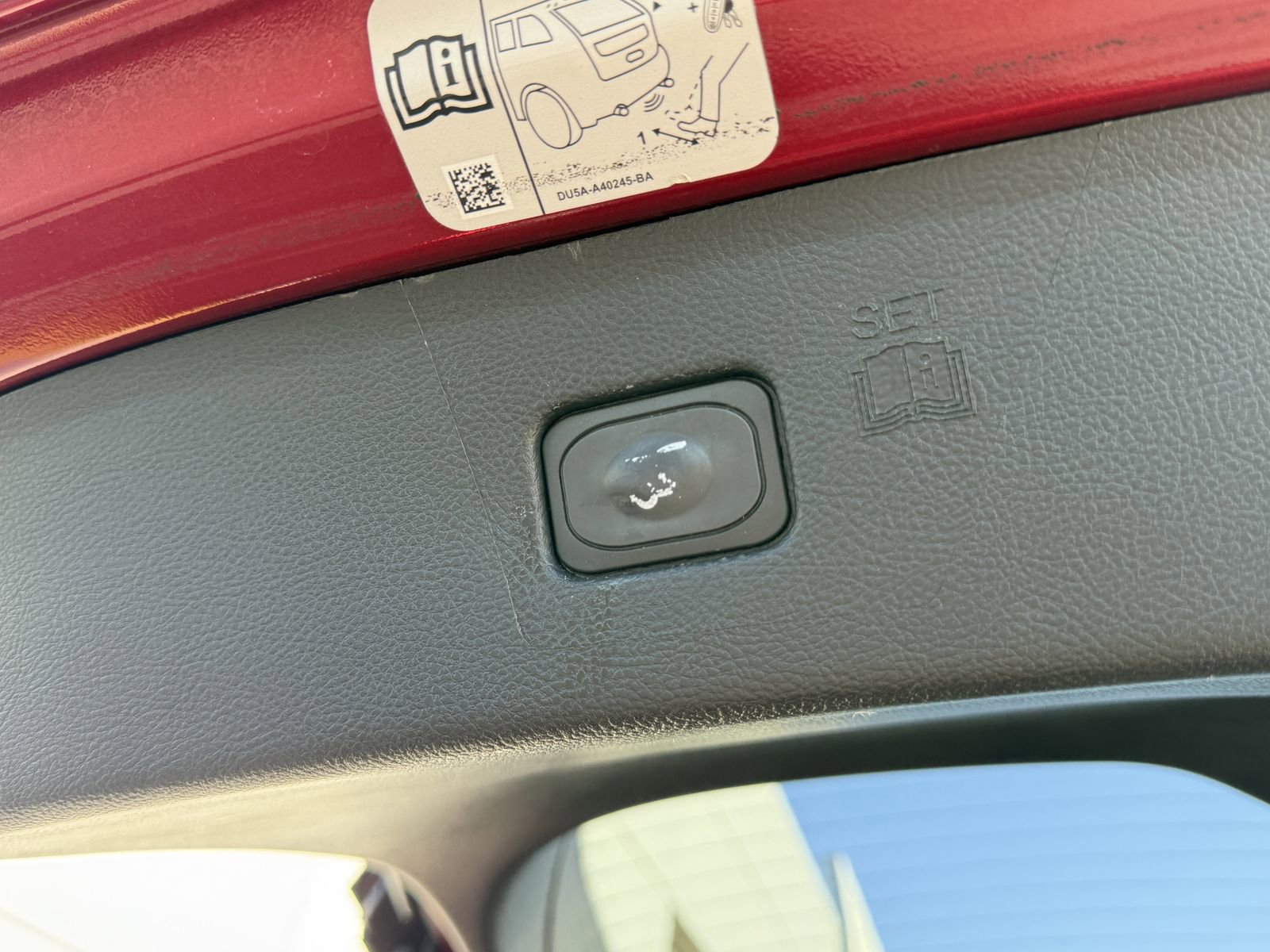 Used 2017 Ford Edge Titanium w/ Equipment Group 302A image 9