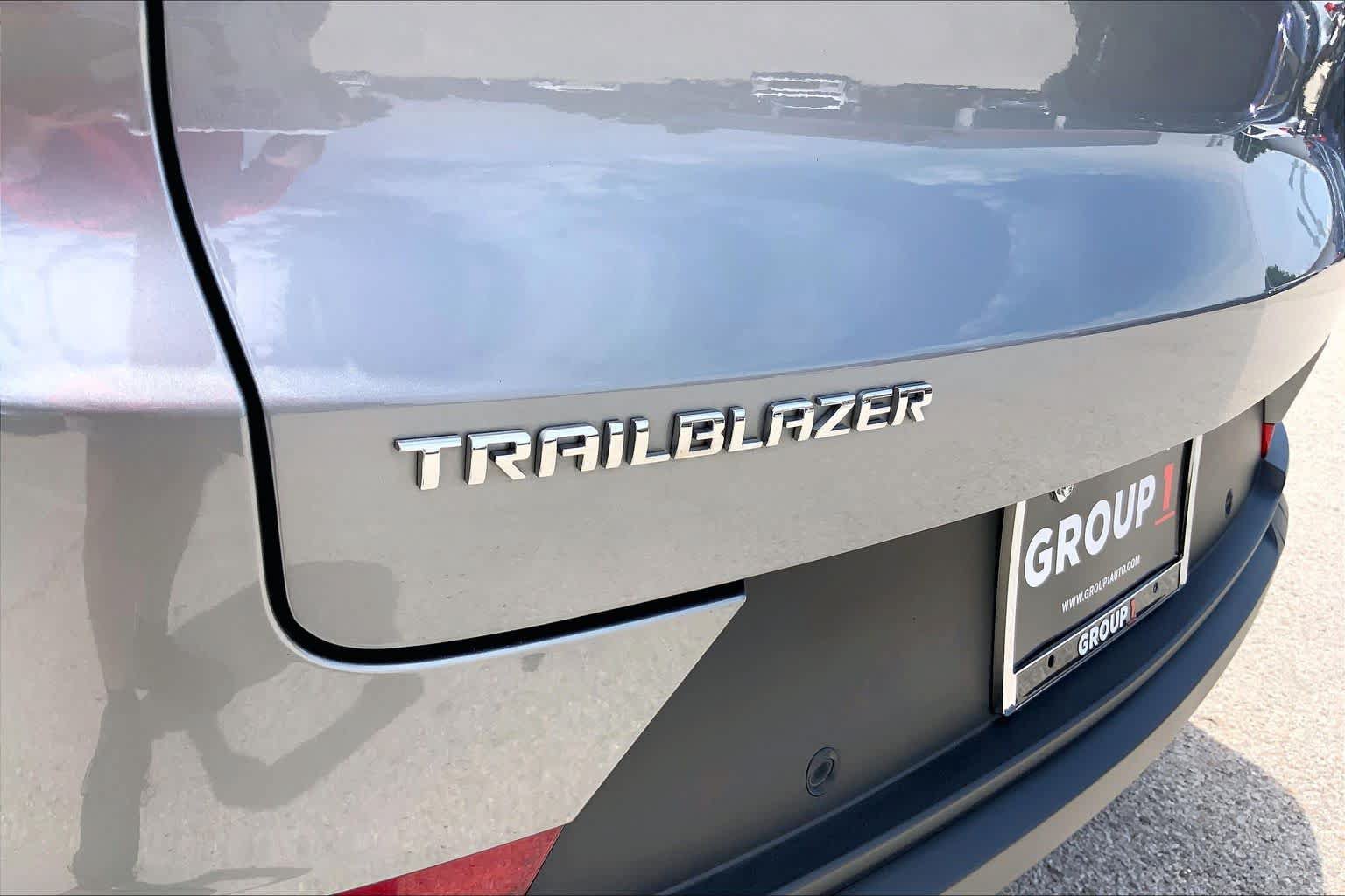 Used 2024 Chevrolet TrailBlazer LS w/ LS Convenience Package FWD image 28