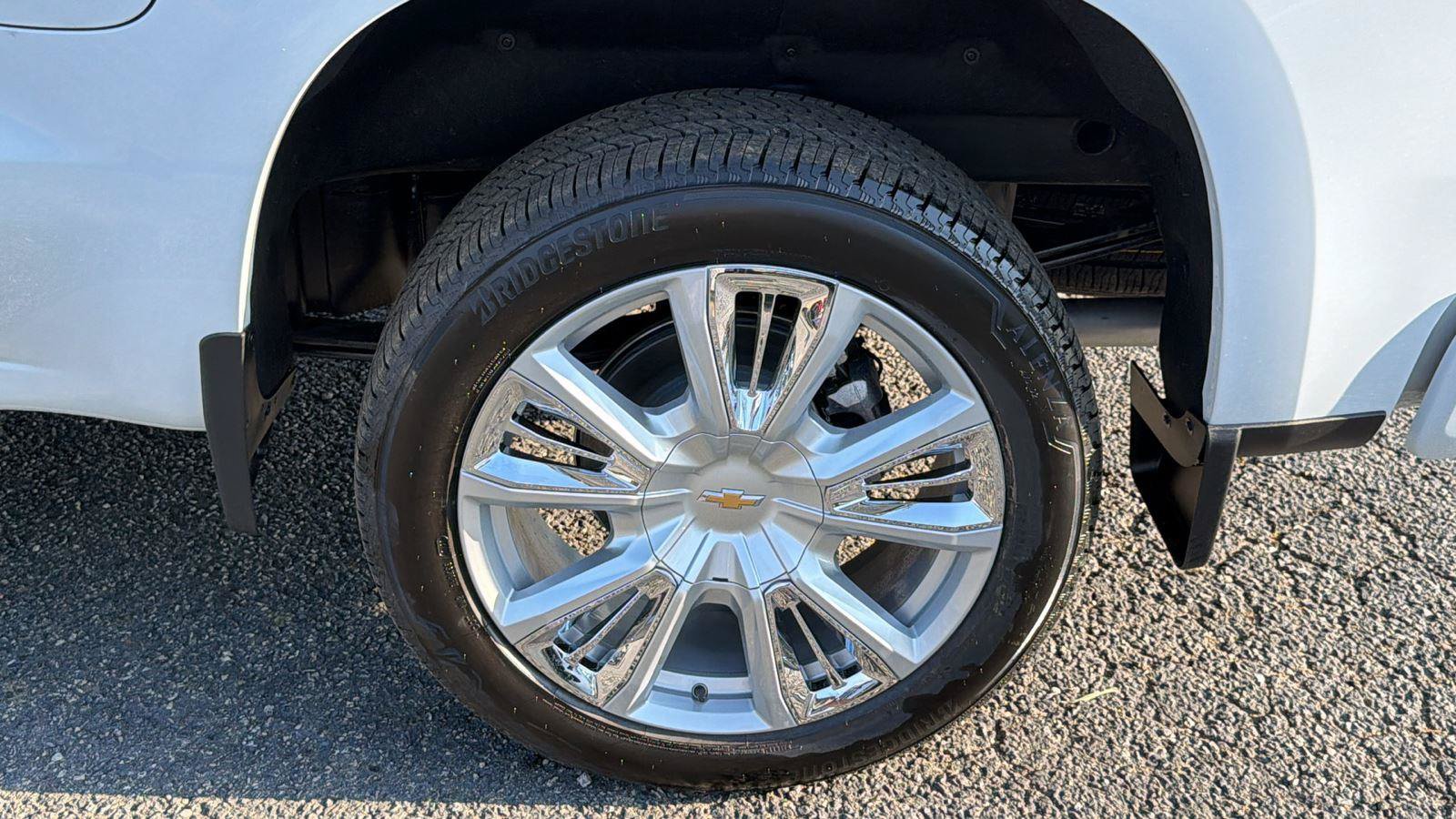 New 2026 Chevrolet Silverado 1500 High Country AWD/4WD image 9