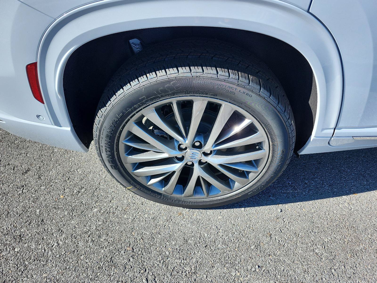 New 2026 Buick Enclave Avenir w/ Super Cruise Package FWD image 4