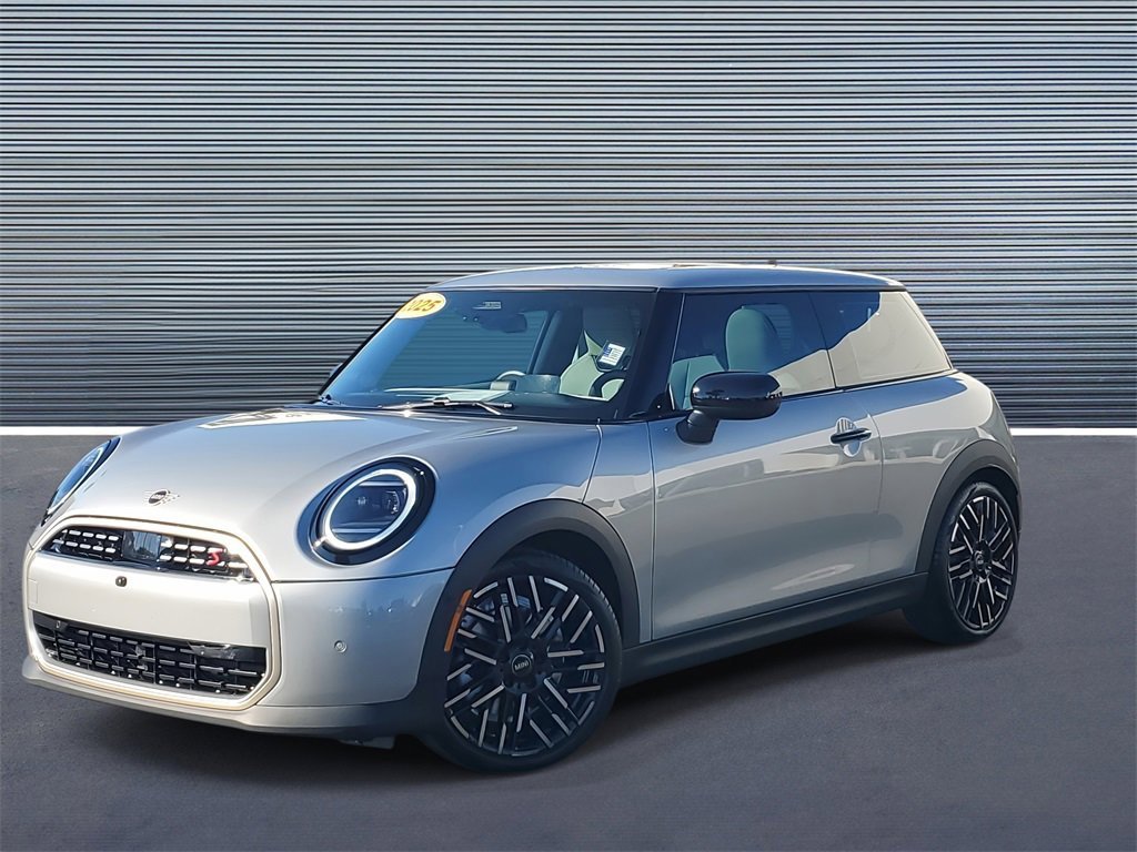 Used 2025 MINI Cooper S image 1