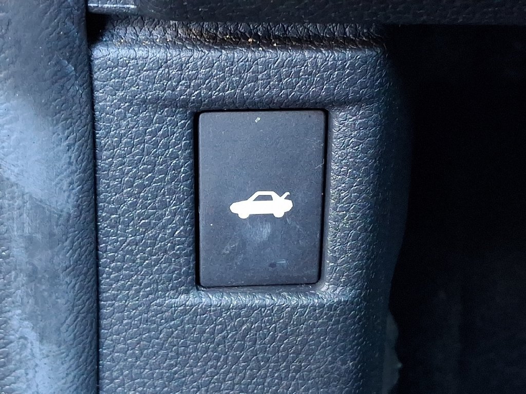Used 2023 Honda Accord EX image 30