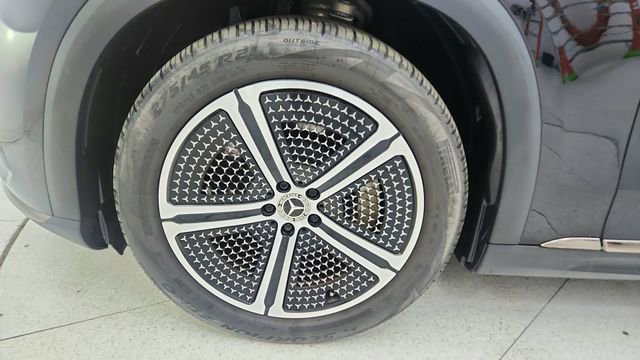 Used 2023 Mercedes-Benz EQS 450+ 4MATIC SUV w/ Exclusive Trim Package image 64