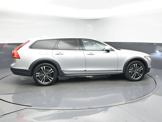 Used 2018 Volvo V90 T5 Cross Country w/ Plus Package AWD/4WD image 9
