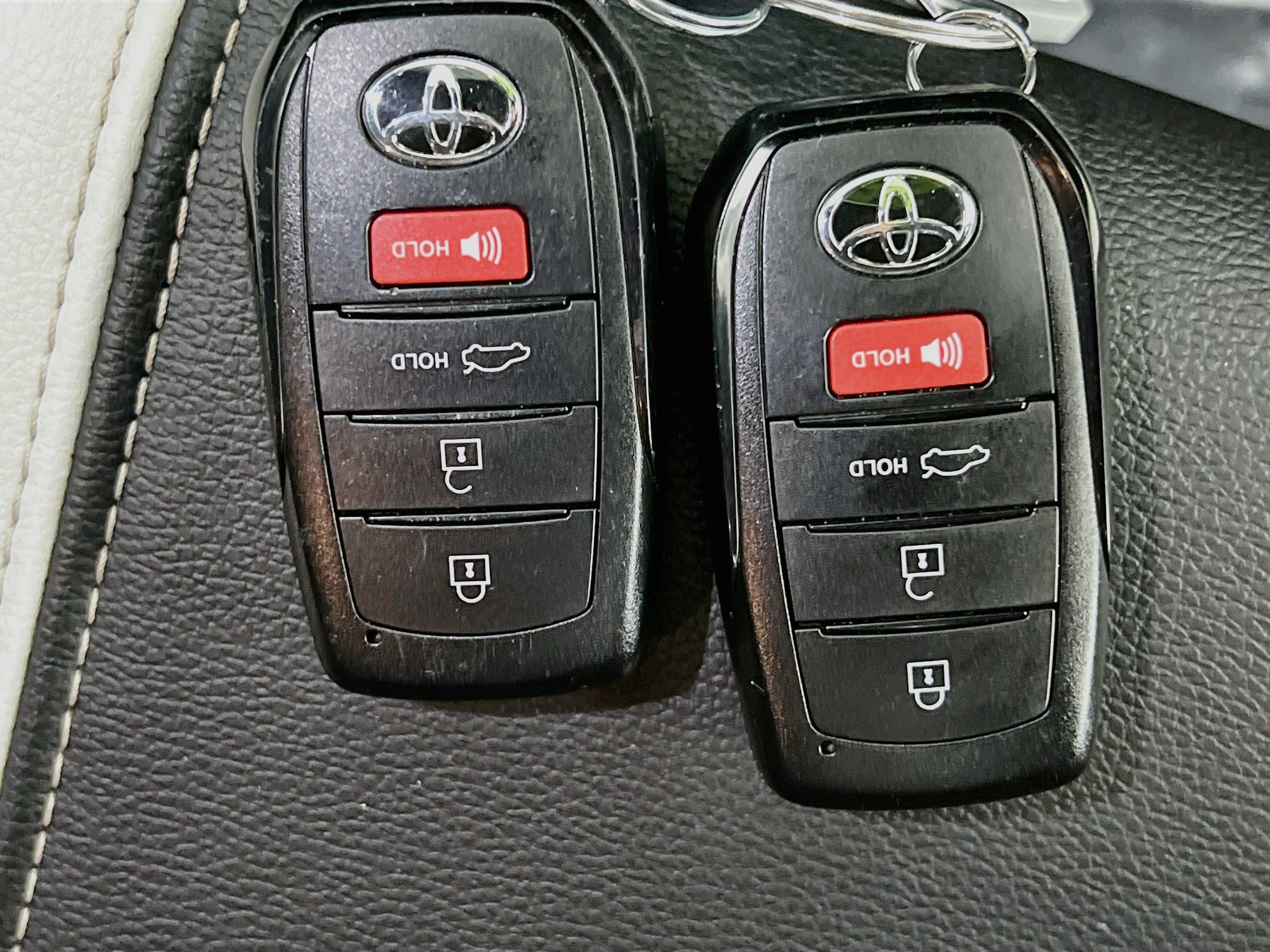 Used 2025 Toyota Camry SE FWD image 36