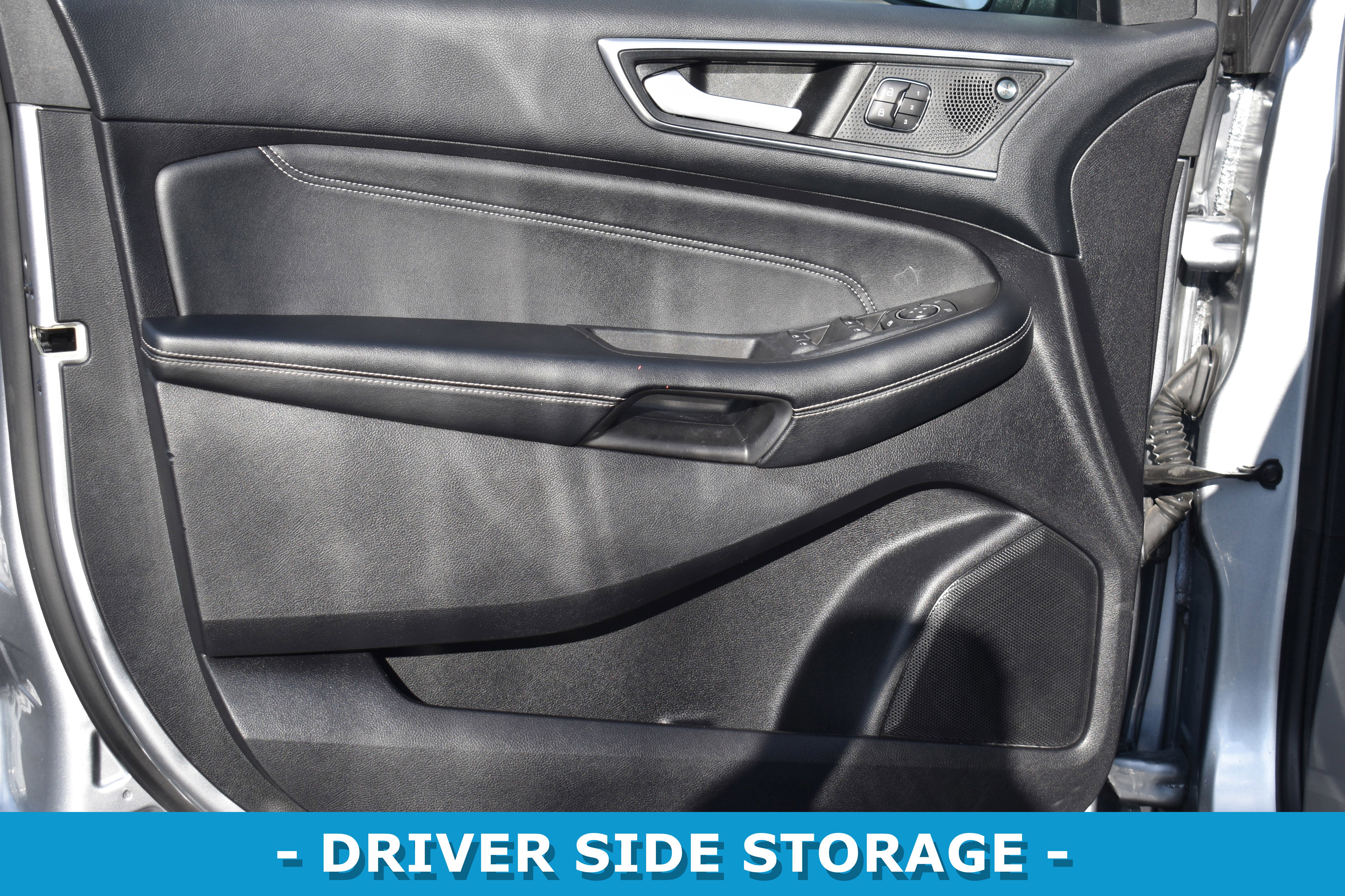 Used 2022 Ford Edge Titanium image 5