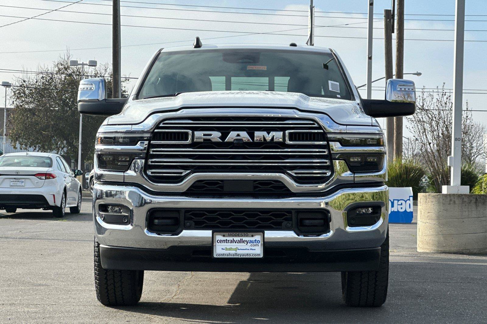 New 2026 RAM 3500 Laramie AWD/4WD image 8