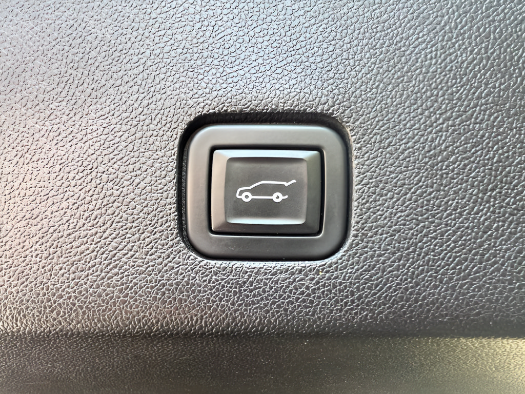 Used 2020 Cadillac XT6 Premium Luxury FWD image 11