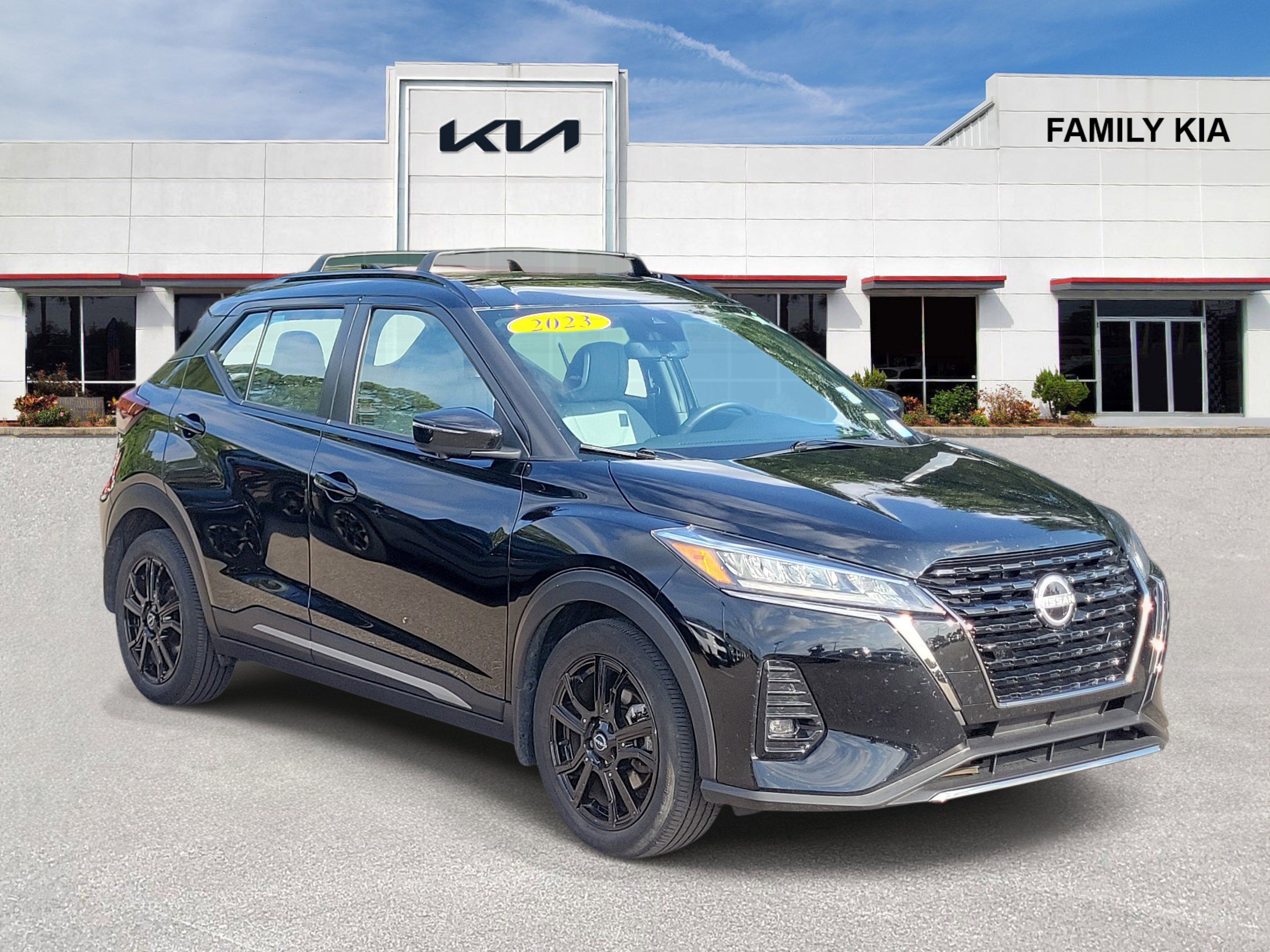 Used 2023 Nissan Kicks SR w/ SR Premium Package