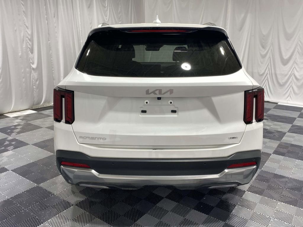 Used 2025 Kia Sorento EX image 3