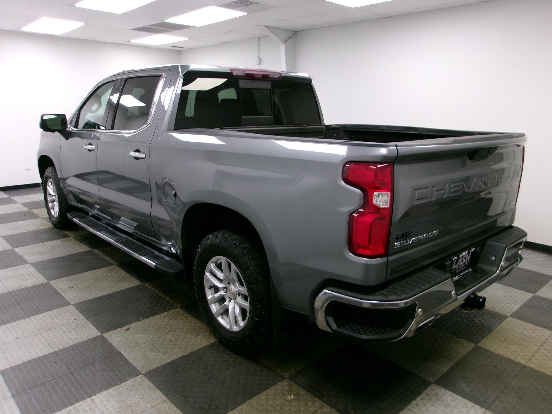 Certified 2021 Chevrolet Silverado 1500 LTZ w/ Technology Package AWD/4WD image 2